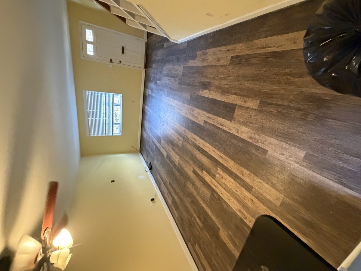 Clean empty room after professional cleanout
